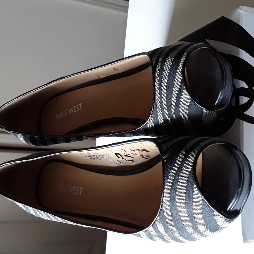 Nine West Black Fabric Peep Toe Heel